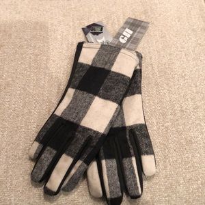 Ladies Buffalo Plaid Gloves